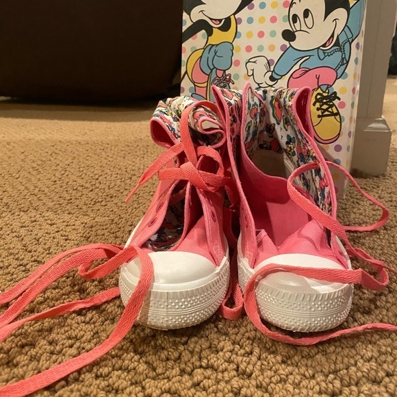 💥 Vintage Mickey & Minnie Mouse X Inner Floral Lace Converse Shoes - Picture 7 of 9